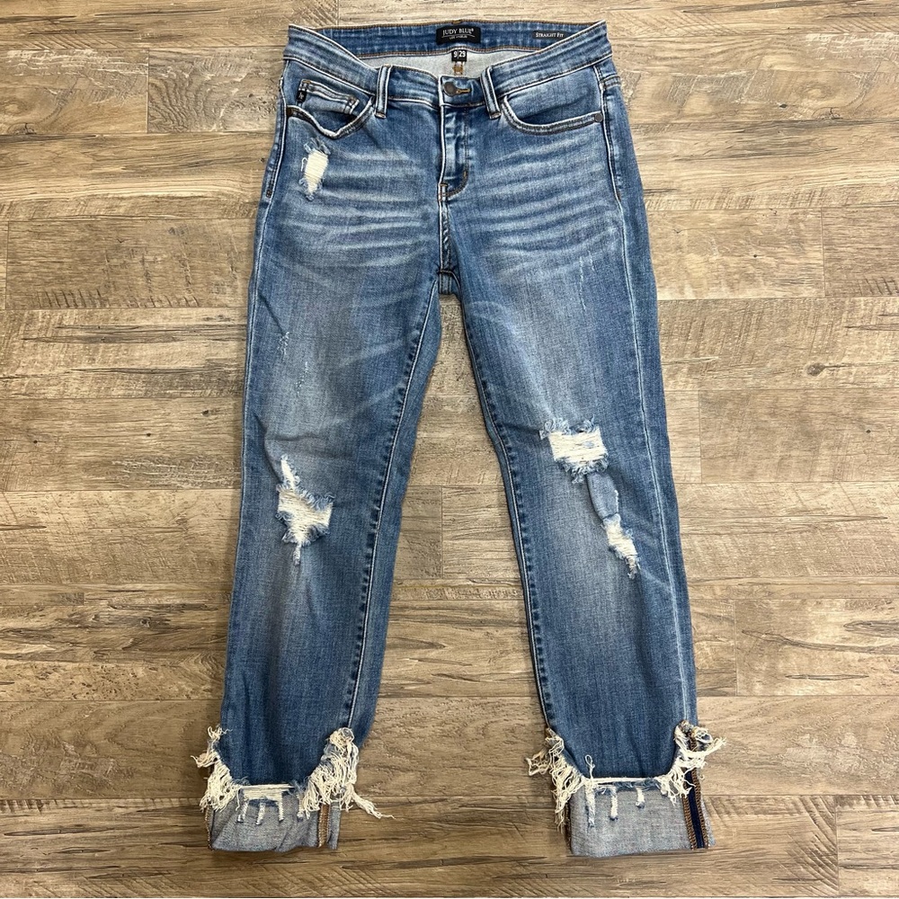 Judy Blue Straight Fit Distressed Crop Jeans